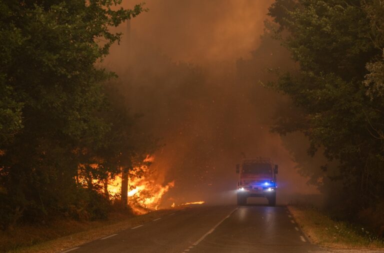 incendi boschivi francia