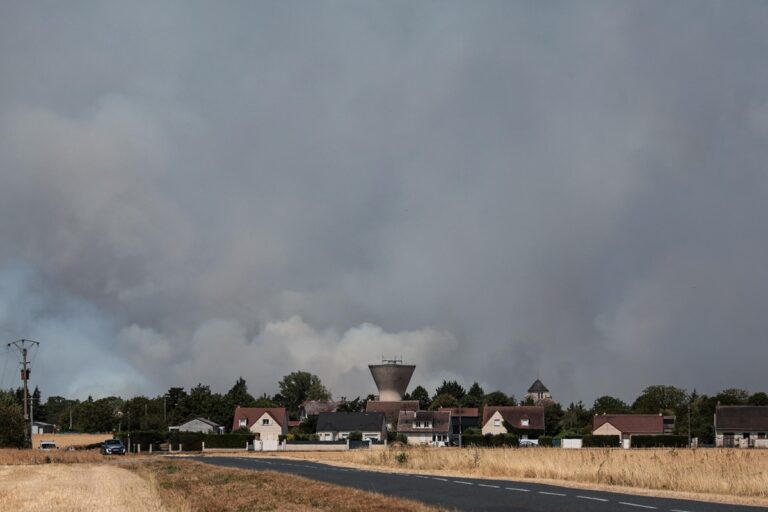 incendio Fontainebleau francia
