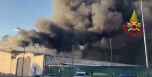 incendio bartolini milano
