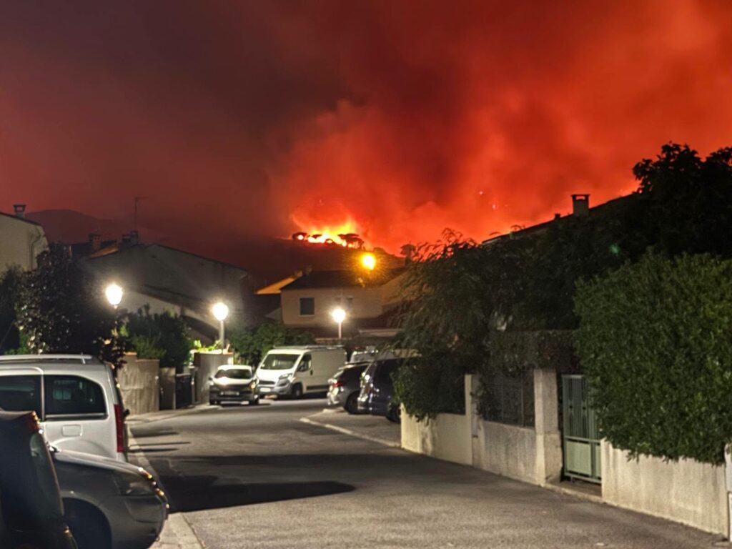 incendio francia