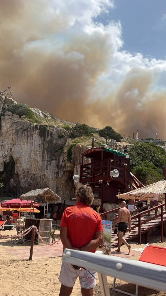 incendio peschici puglia
