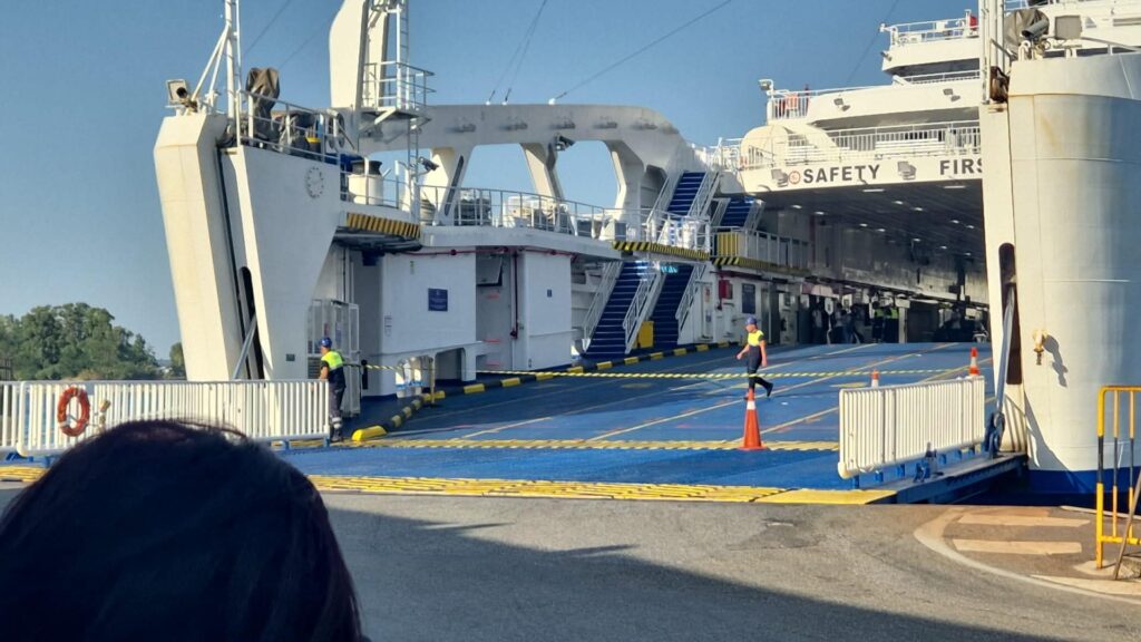 incidente traghetto Caronte & Tourist Messina