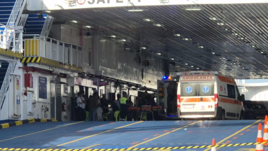 incidente traghetto Caronte & Tourist Messina