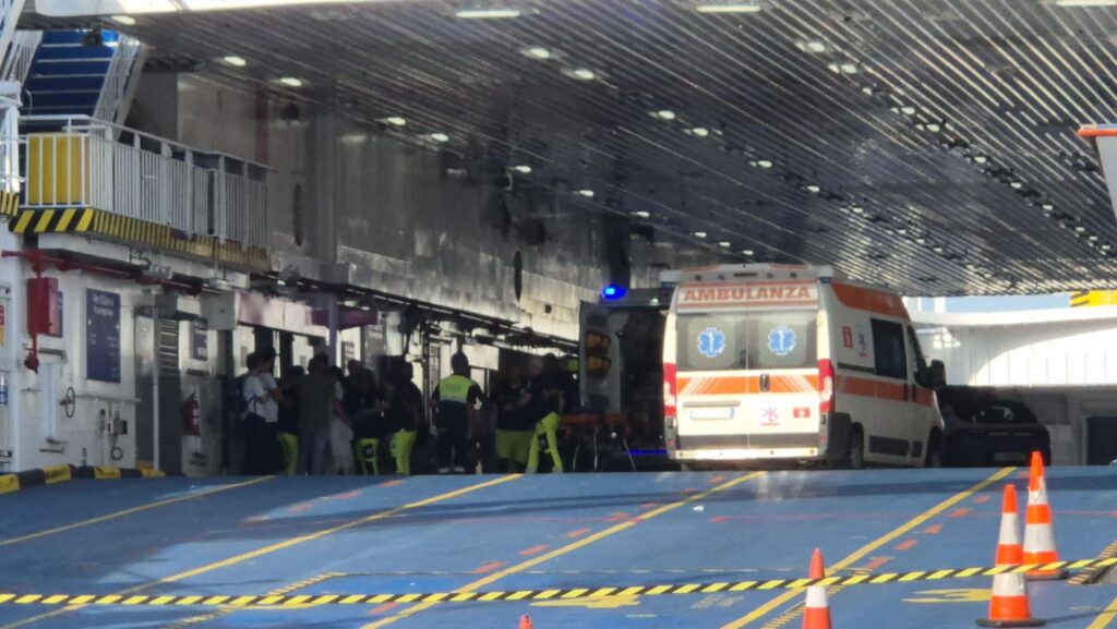 incidente traghetto Caronte & Tourist Messina