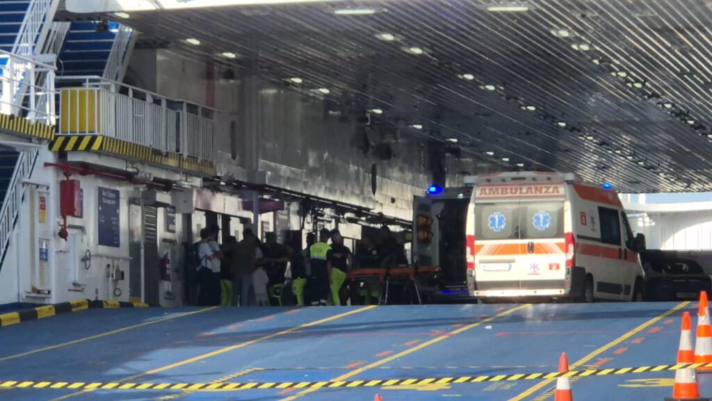 incidente traghetto Caronte & Tourist Messina