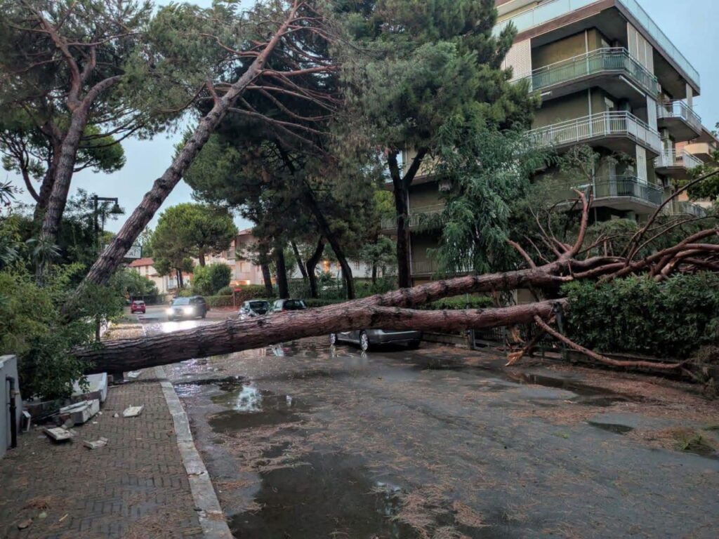 maltempo cesenatico