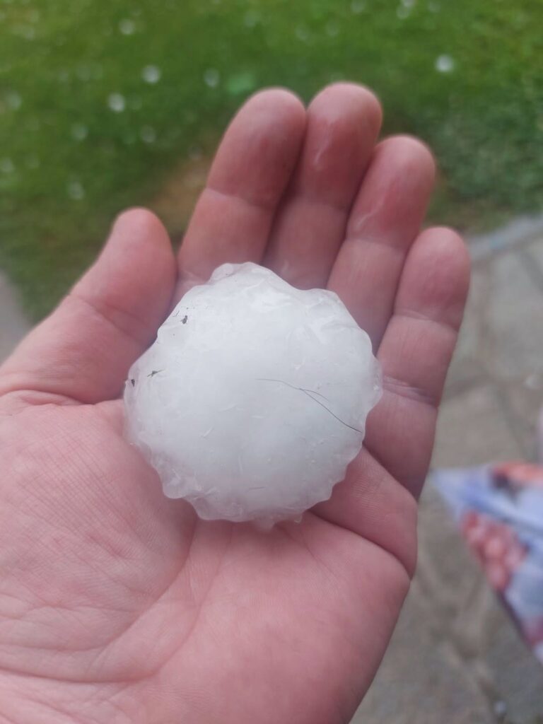 maltempo grandine carmagnola piemonte