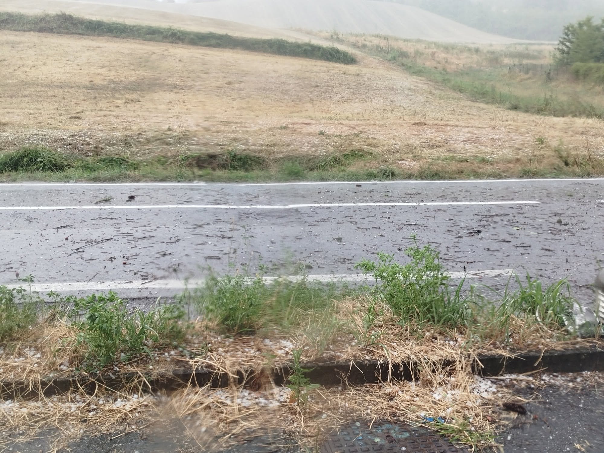 maltempo grandine val di nizza lombardia
