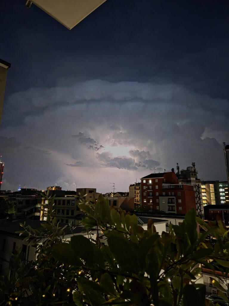 maltempo italia grandine notte