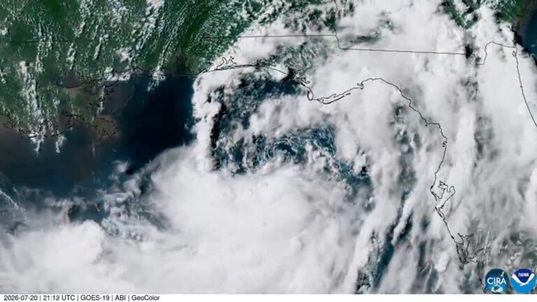 tempesta tropicale bertha