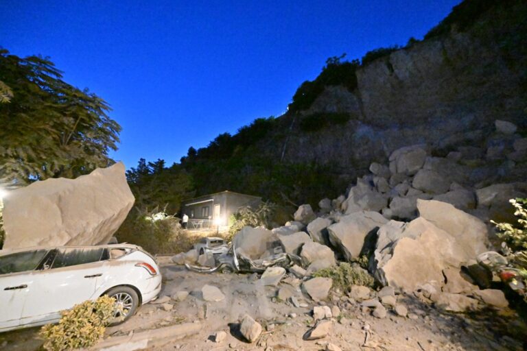 terremoto campi flegrei