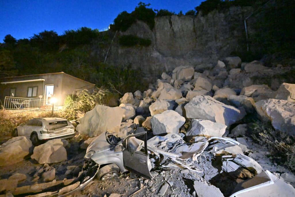 terremoto campi flegrei