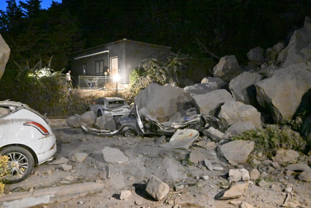 terremoto campi flegrei