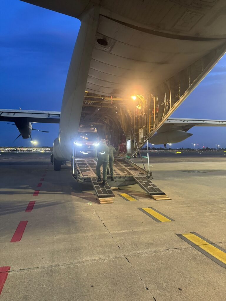trasporto napoli bergamo aeronautica militare
