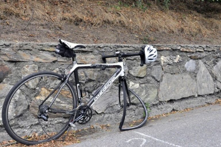 Ciclisti montagna