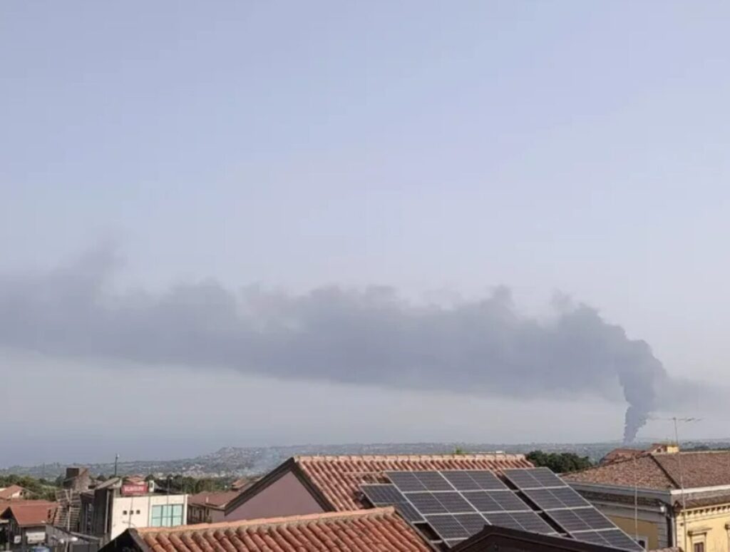 Incendio Acireale