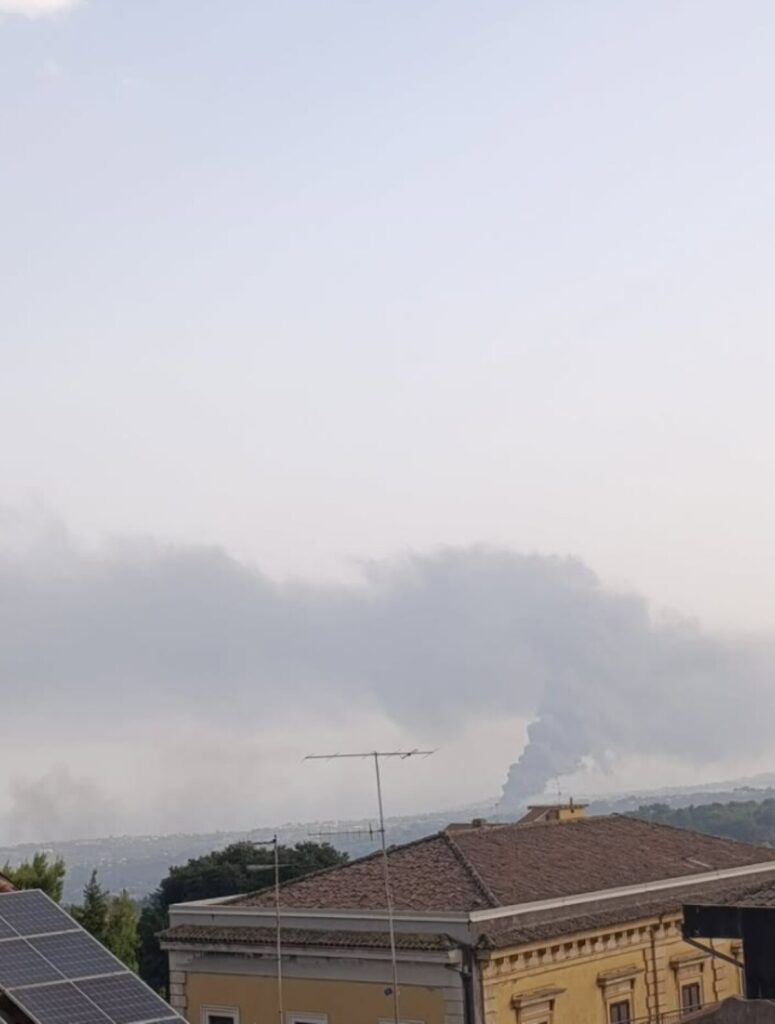 Incendio Acireale