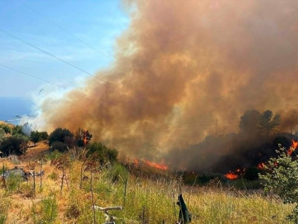 Incendio Taormina