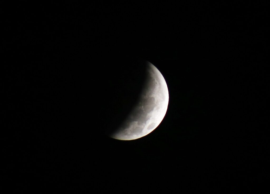 eclissi luna