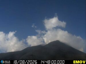 eruzione etna 18 agosto 2026