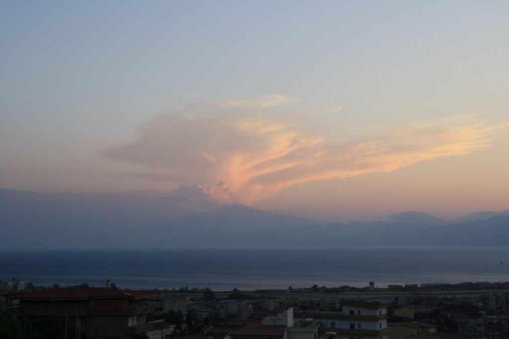 etna eruzione temporale sicilia