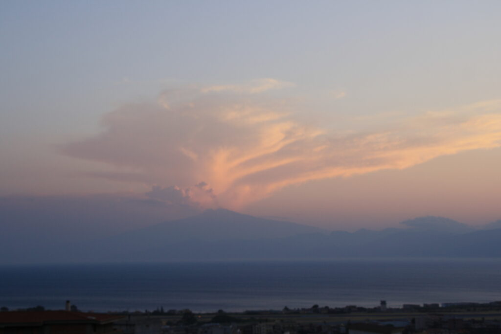etna eruzione temporale sicilia