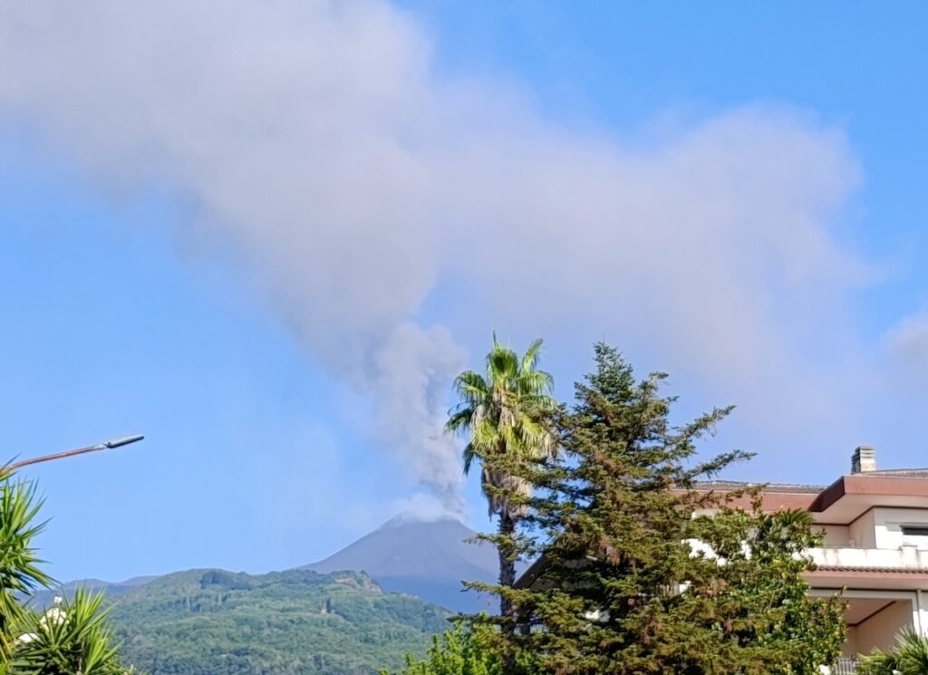 etna oggi