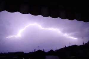 fulmine notte