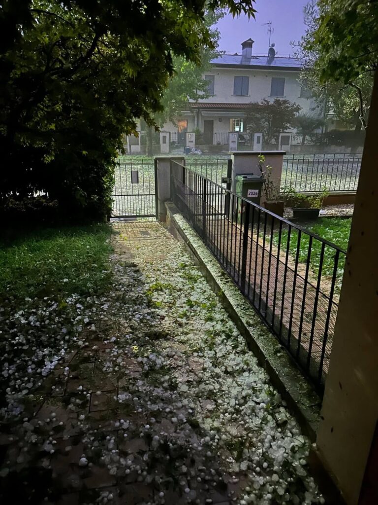 grandine lombardia bergamo brescia oggi