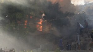incendi salamina grecia