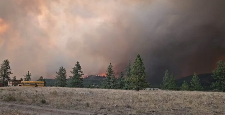 incendio canada british columbia