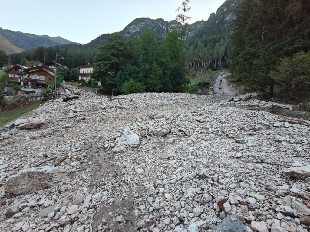 maltempo frana val di fiemme