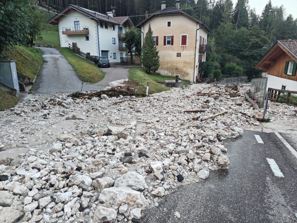 maltempo frana val di fiemme