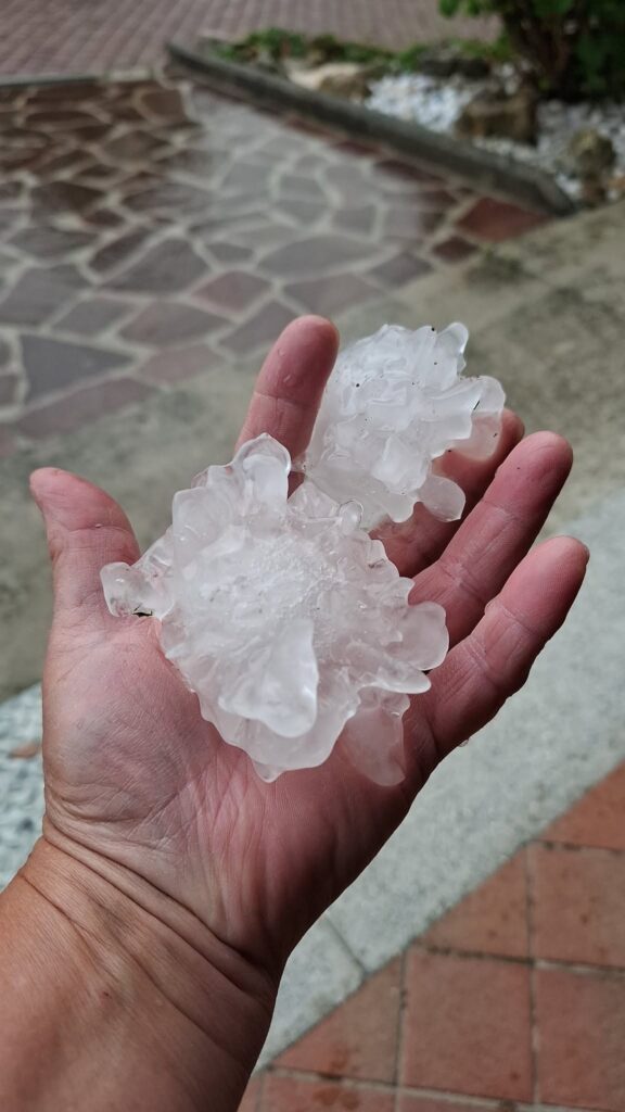 maltempo grandine salsomaggiore emilia romagna