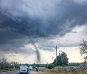 maltempo tornado puglia
