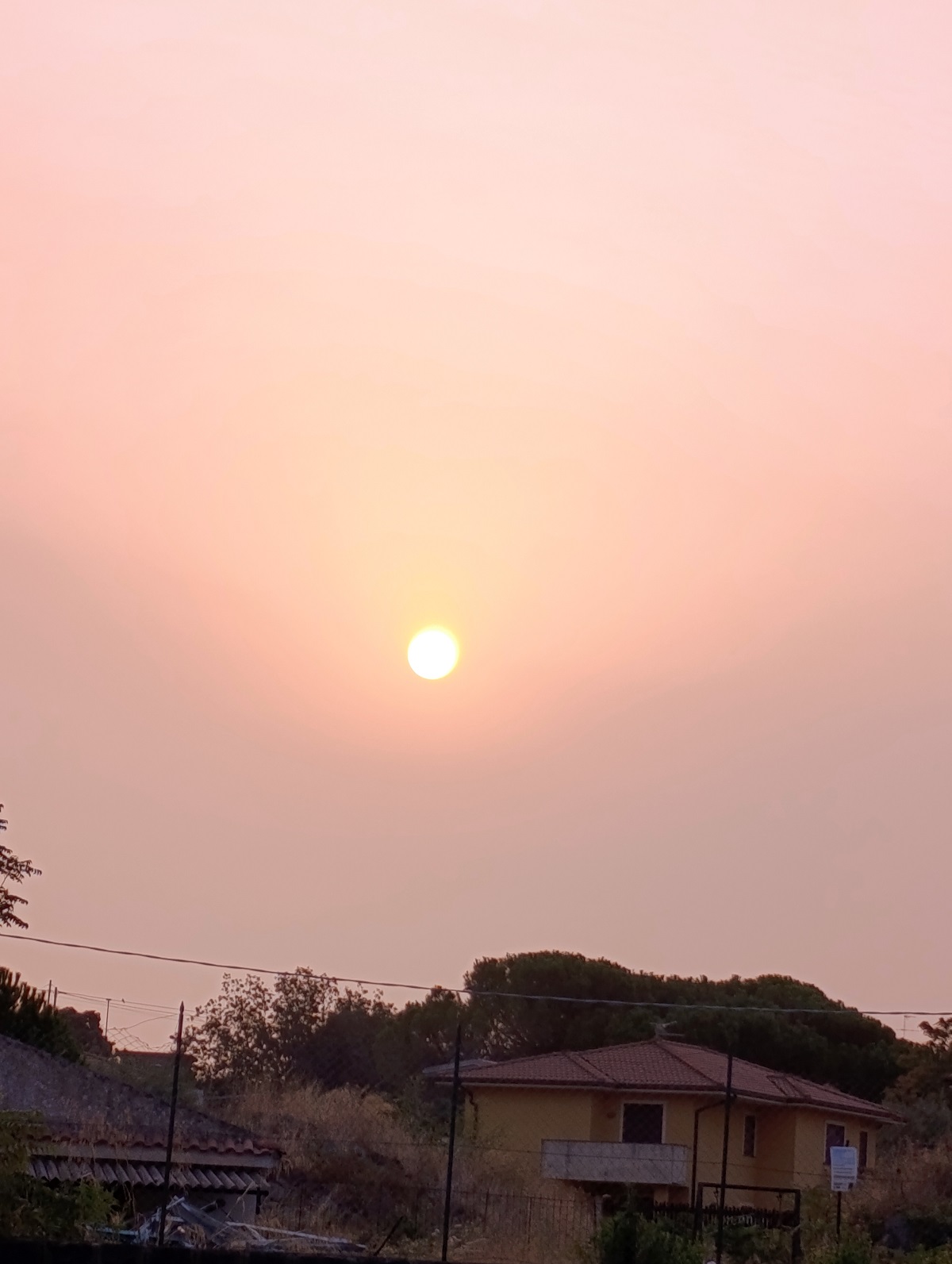 sole sabbia sahara oggi