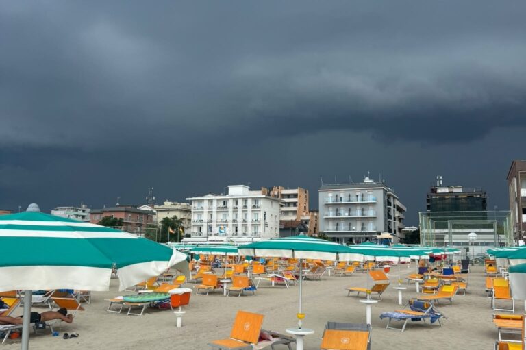 temporale maltempo rimini