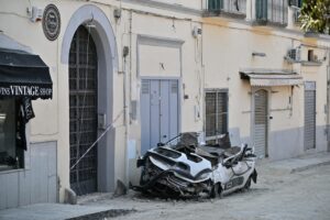 terremoto campi flegrei