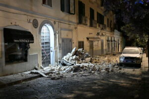 terremoto pozzuoli campi flegrei