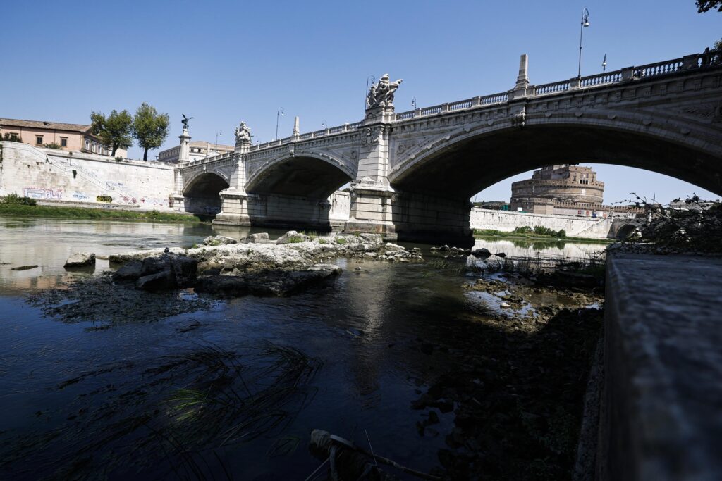 tevere ponte neroniano