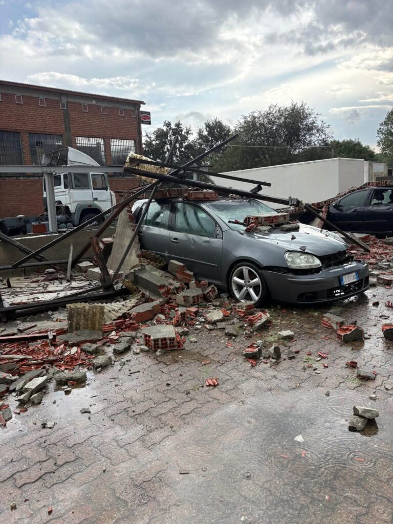 tornado chivasso danni
