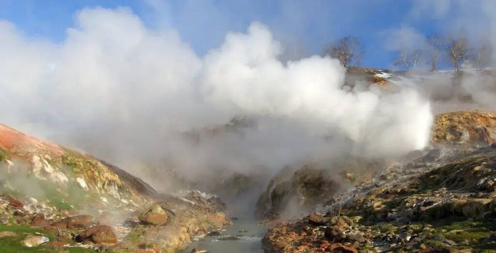 valle dei geyser russia
