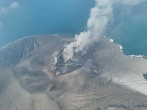 Anak Krakatau eruzione indonesia