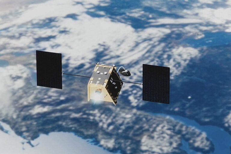 Groenlandia Satelliti