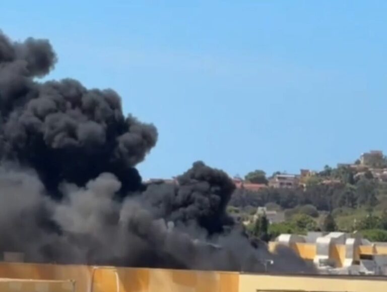 Incendio Palermo