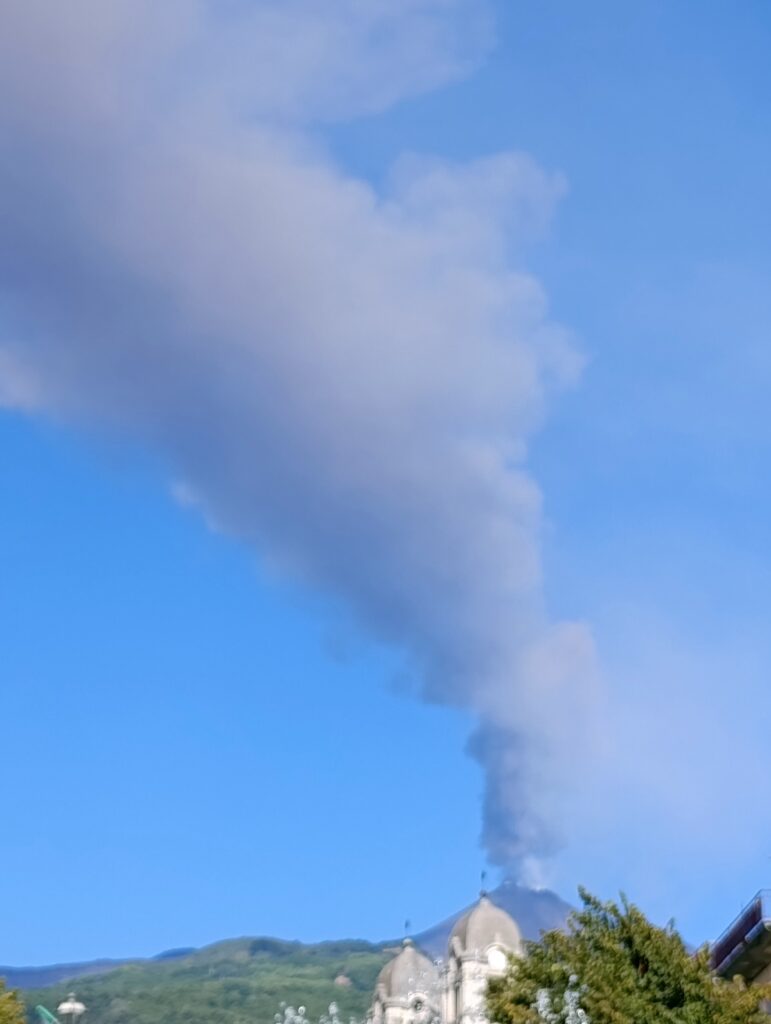 etna oggi colonna cenere