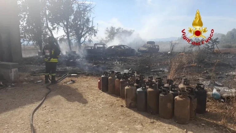 incendio sestu sardegna