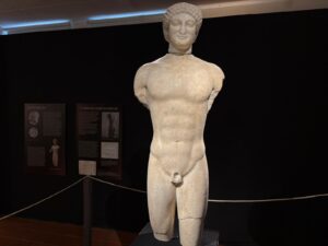 lentini kouros