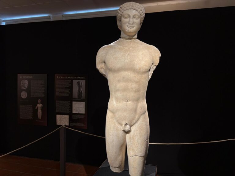 lentini kouros