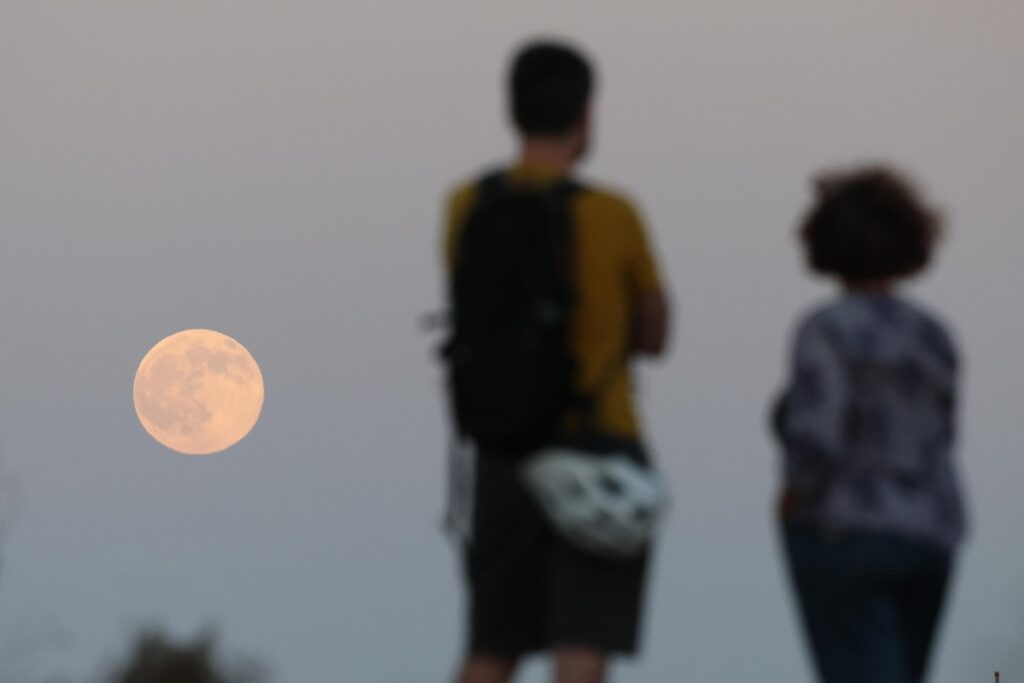 luna del raccolto gerusalemme